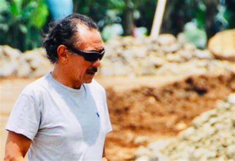 Businessman Sonny Dizon dies in road crash .